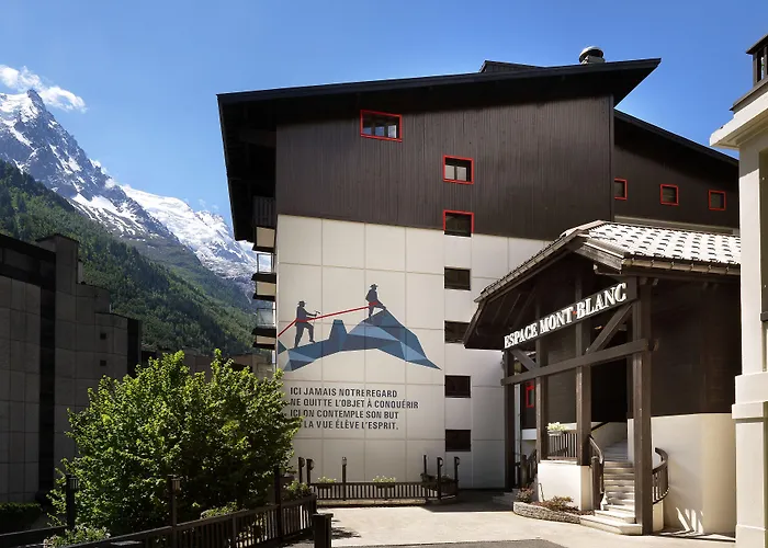 Chalet Hôtel Le Prieuré&Spa