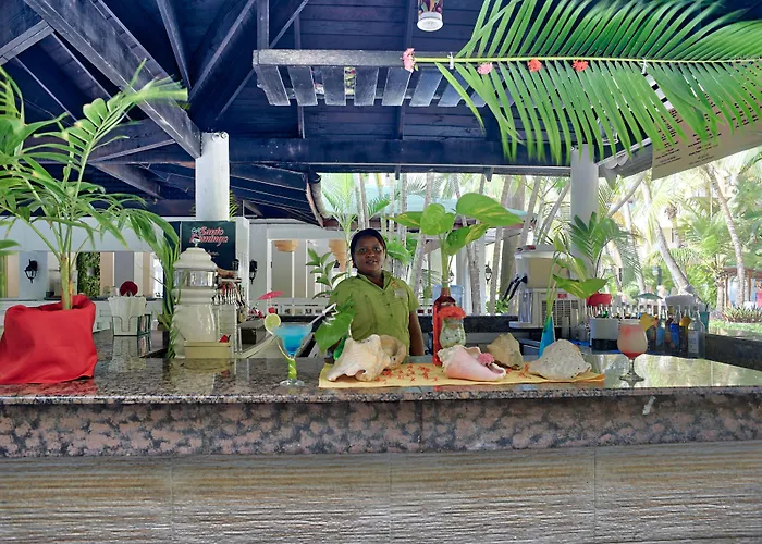 Coral Costa Caribe Beach Resort