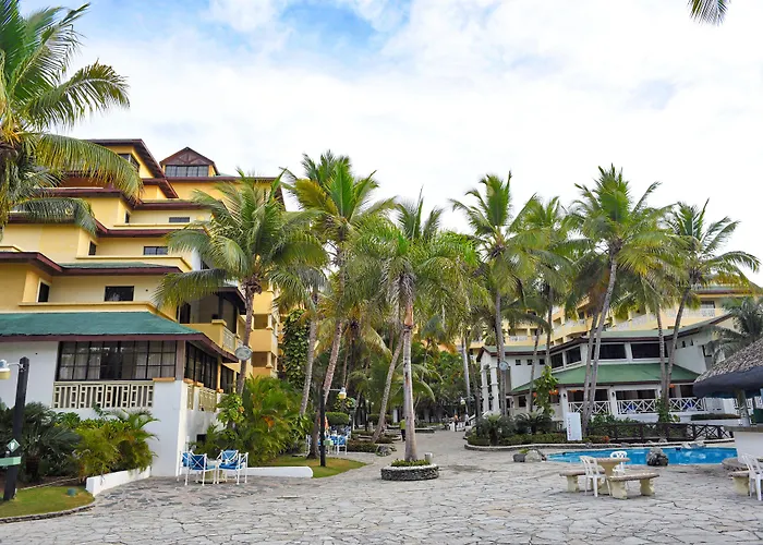 Coral Costa Caribe Beach Resort