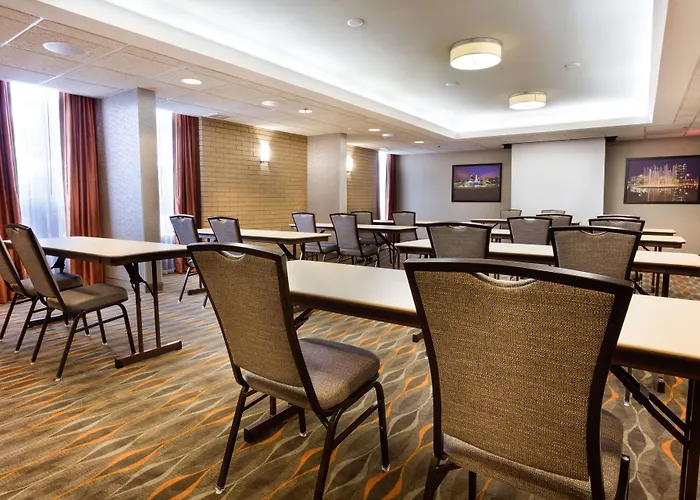Drury Inn & Suites Kansas City Airport