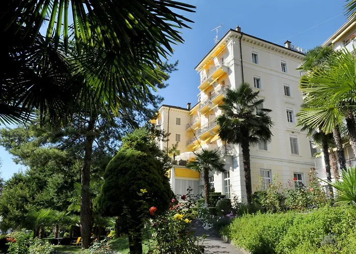 Golf Hotel René Capt