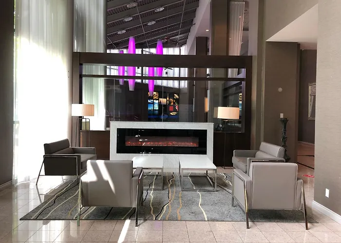 Executive Plaza Hotel & Conference Centre, Metro Vancouver