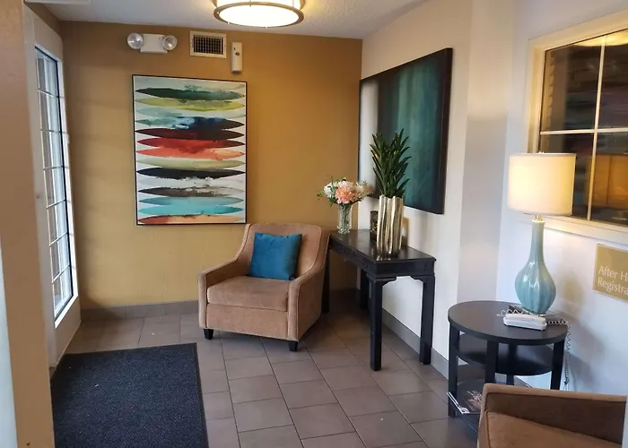 Sonesta Simply Suites Dallas Galleria