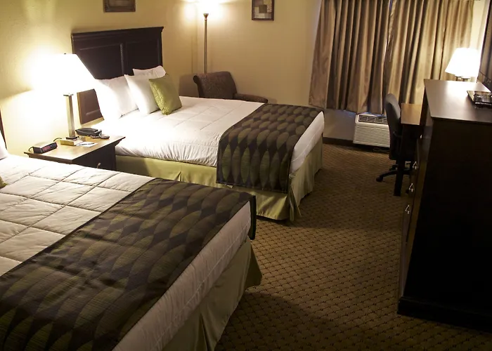 Grand View Inn & Suites