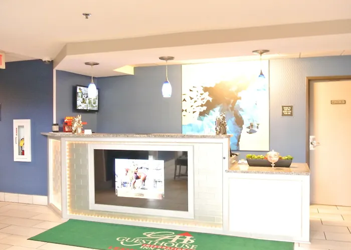 Guesthouse Inn & Suites Lexington