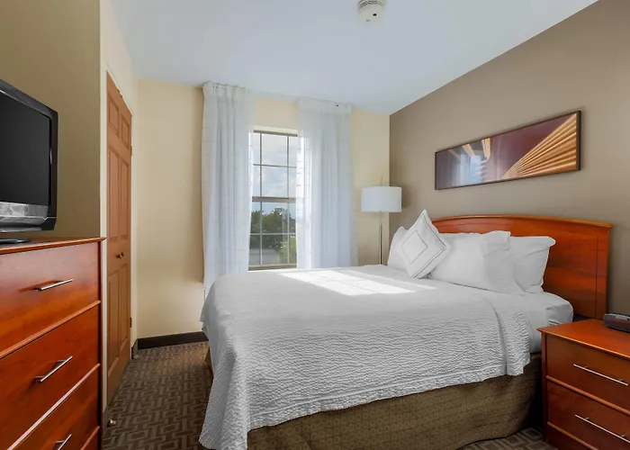Towneplace Suites By Marriott College Station