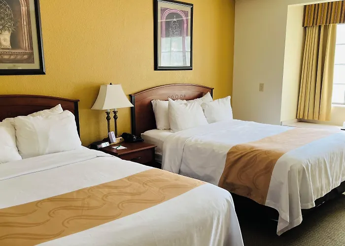 Quality Inn & Suites Prestonsburg Next To Mountain Arts Center