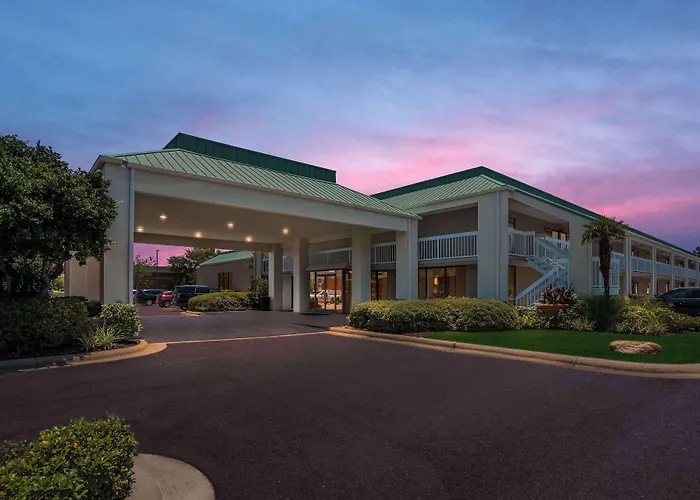 Best Western Flagship Inn