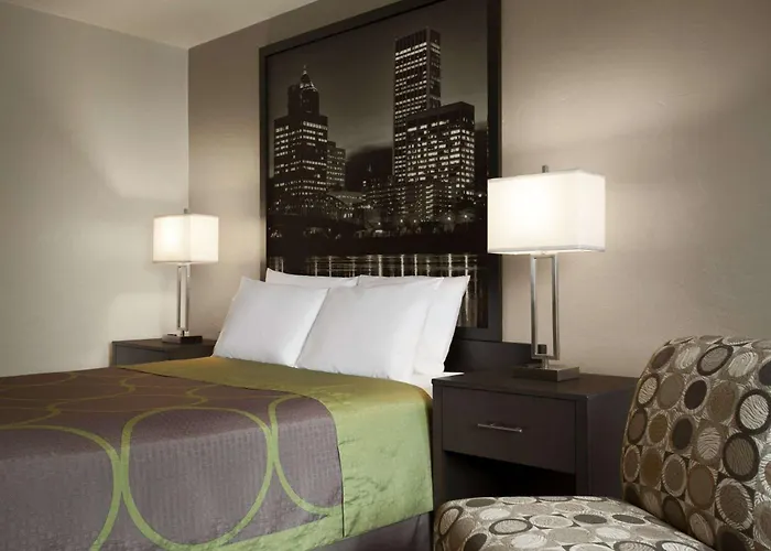 Super 8 By Wyndham Portland Airport