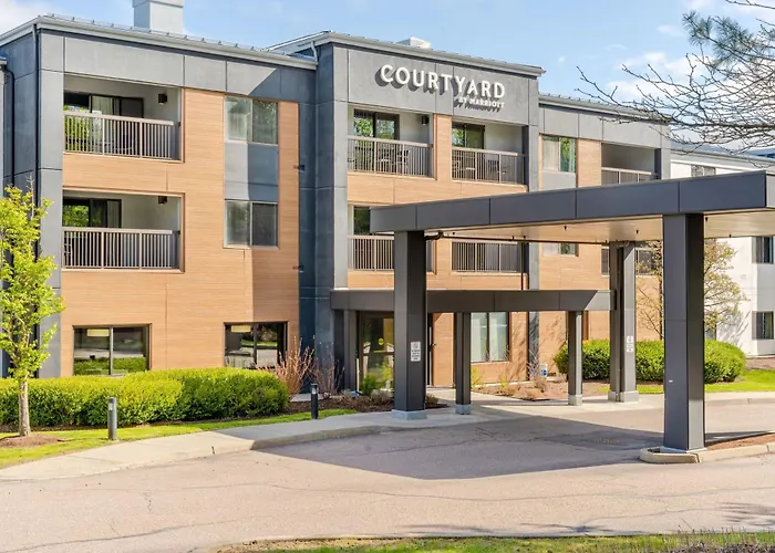 Courtyard Burlington Williston