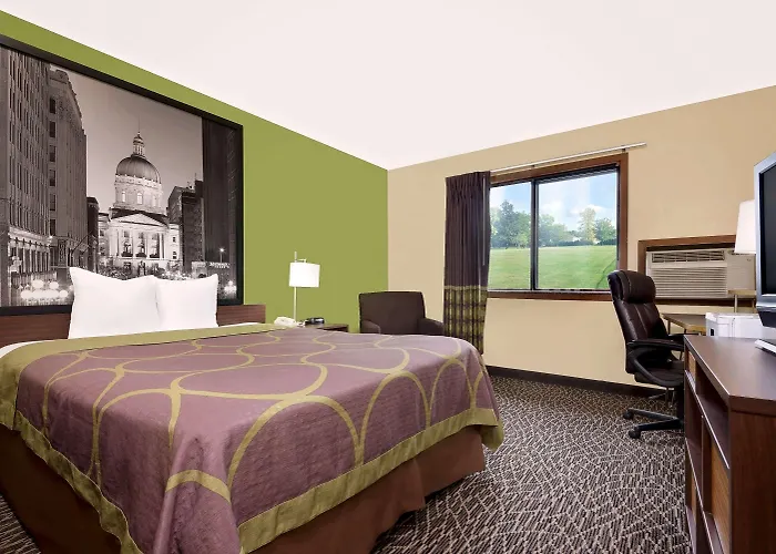 Super 8 By Wyndham Muncie/Ball St. College Area