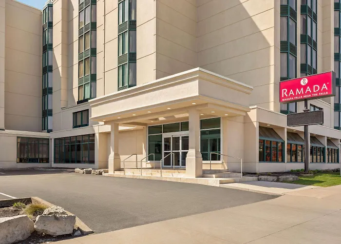 Ramada By Wyndham Niagara Falls Near The Falls