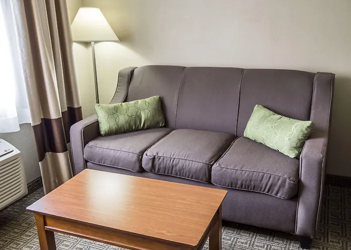 Quality Inn & Suites Bradford