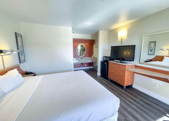 Motel 6 Barstow, Ca - Mojave Desert Stop - I-15