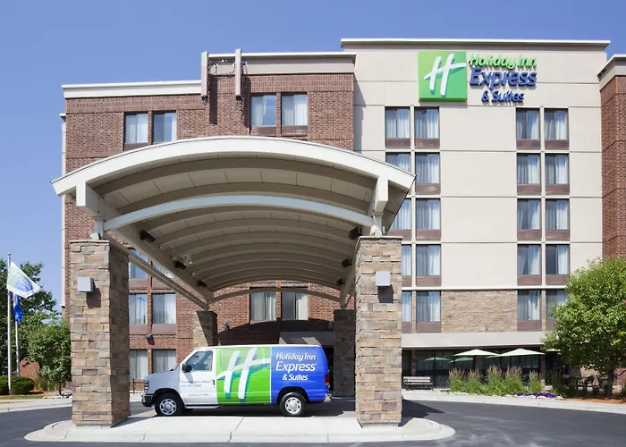 Holiday Inn Express & Suites Bloomington West By Ihg