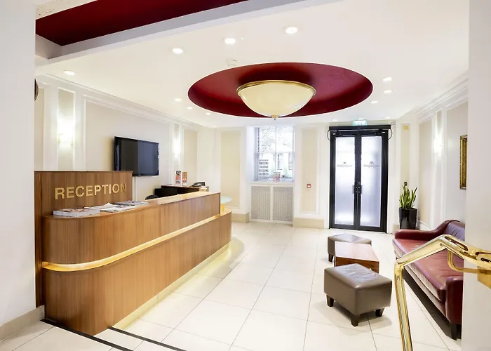 Astor Court Hotel