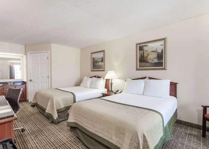 Baymont By Wyndham Hickory