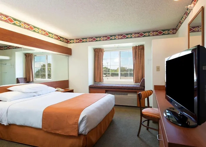 Microtel Inn And Suites Pueblo