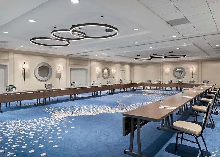 Doubletree Suites By Hilton Naples