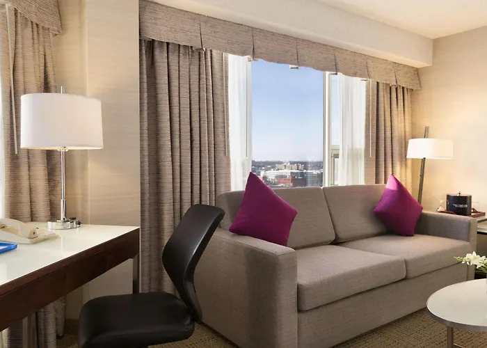 Coast Edmonton Plaza Hotel By Apa