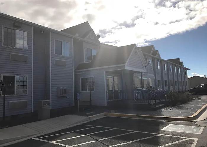 Quality Inn & Suites Near Nas Fallon