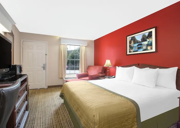 Baymont By Wyndham Brunswick Ga