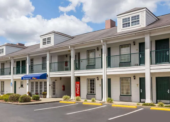 Baymont By Wyndham Waycross