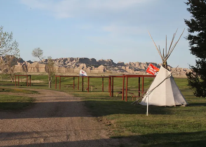 Badlands Hotel & Campground