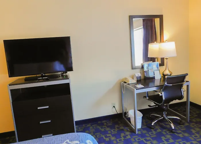 Days Inn & Suites By Wyndham Pocahontas
