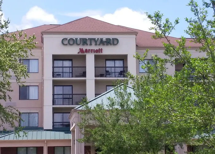 Courtyard By Marriott Decatur