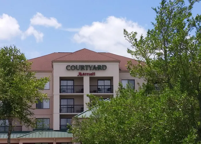 Courtyard By Marriott Decatur