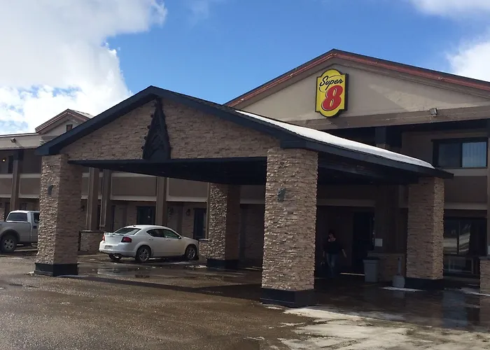 Super 8 By Wyndham Red Deer