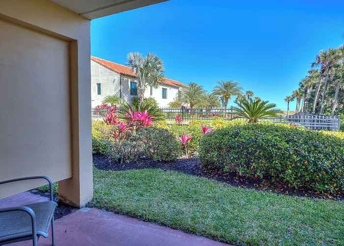 La Fiesta Ocean Inn & Suites