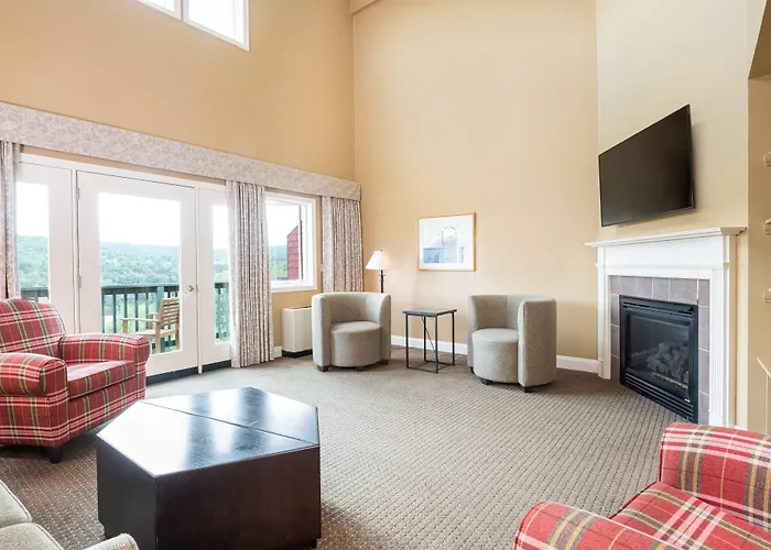 Grand Summit Hotel