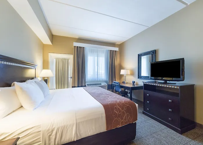 Comfort Suites Beachside