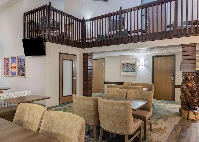 Americinn By Wyndham Duluth South Black Woods Event Center