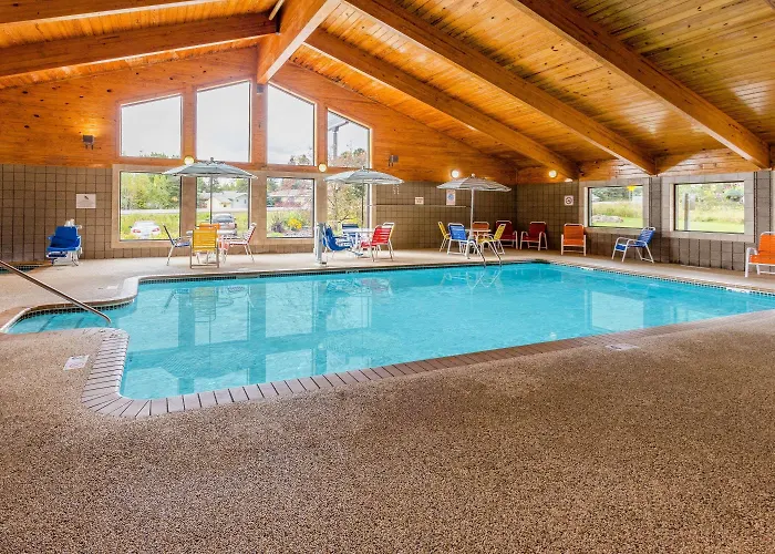 Americinn By Wyndham Duluth South Black Woods Event Center