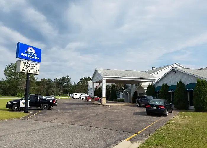 Americas Best Value Inn & Suites - Tahquamenon Country