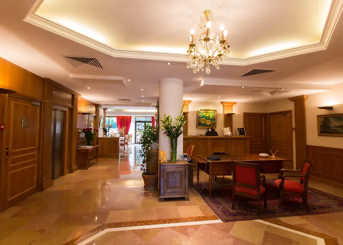 Sun Riviera Hotel