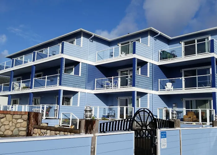 The Landing At Newport Condominium Hotel