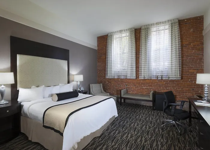 Fairfield Inn & Suites By Marriott Keene Downtown