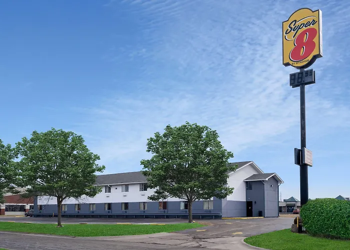 Super 8 By Wyndham Merrillville