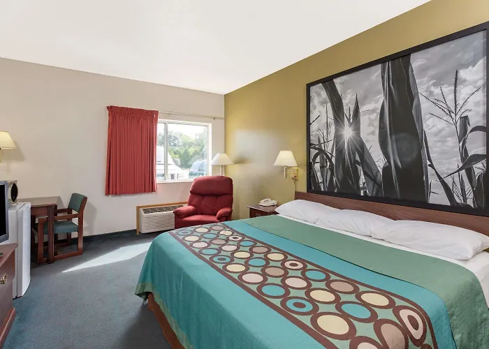 Super 8 By Wyndham Cresco Ia