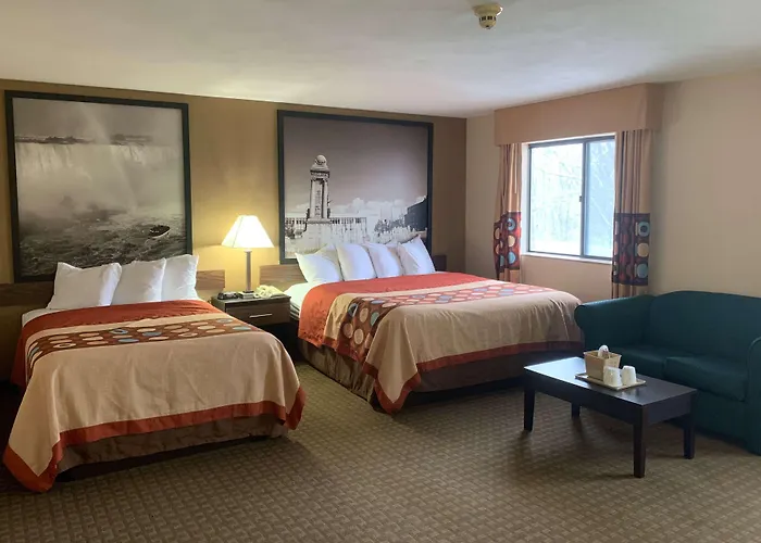 Super 8 By Wyndham Liverpool/Clay/Syracuse Area