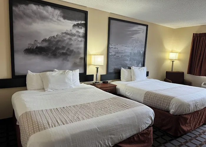 Super 8 By Wyndham Mason City
