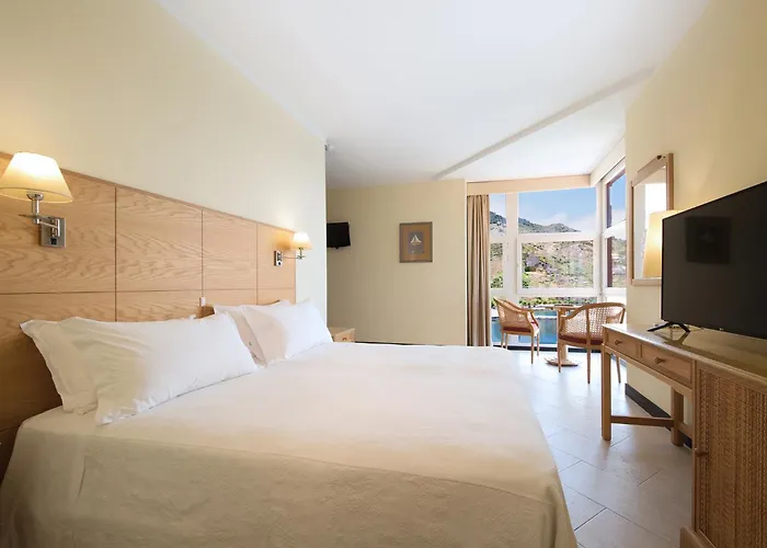 Baía Madeira Hotel