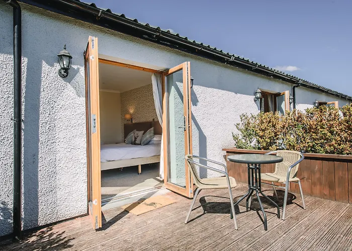 Boat Country Inn And Restaurant