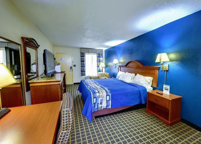 Dahlonega Mountain Inn