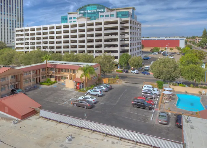 Surestay By Best Western Fresno Central