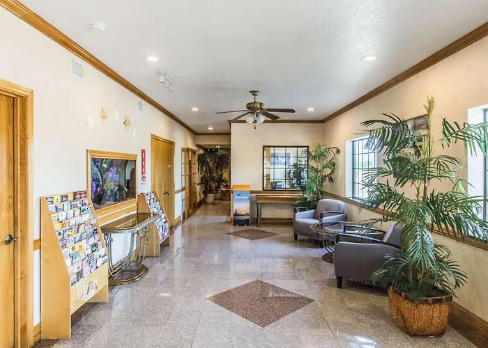 Econo Lodge Inn & Suites Corpus Christi